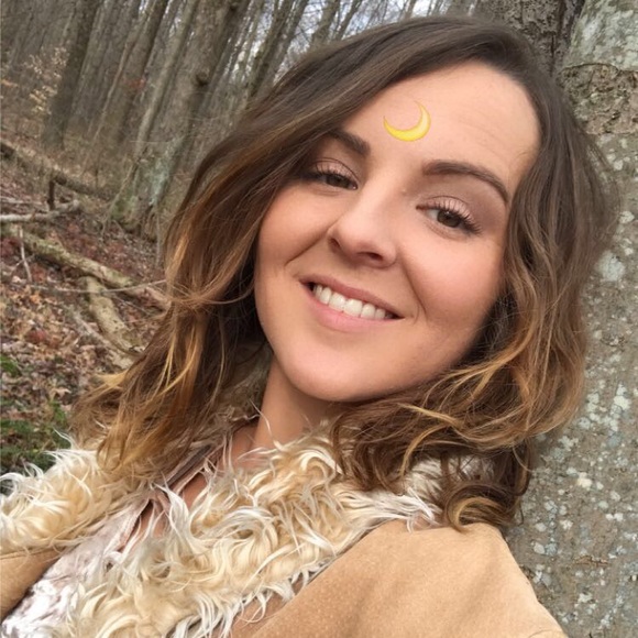 Meet your Posher, Anna - Picture 6 of 14